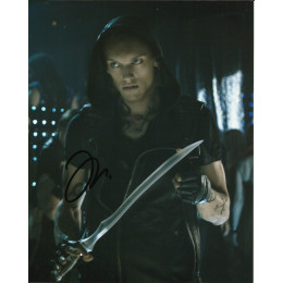 JAMIE CAMPBELL BOWER SIGNED THE MORTAL INSTRUMENTS 8X10 PHOTO (2)