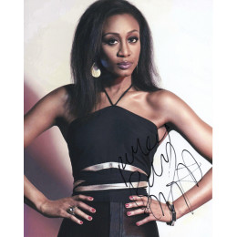 BEVERLEY KNIGHT SIGNED 10X8 PHOTO (1) 