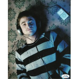 DANIEL RADCLIFFE SIGNED 8X10 PHOTO (2) ALSO ACOA CERTIFIED