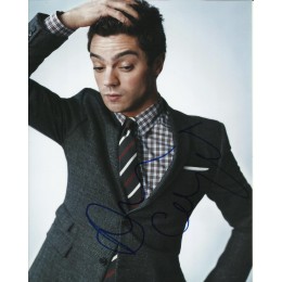 DOMINIC COOPER SIGNED YOUNG 8X10 PHOTO (2)